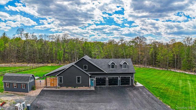 240 Sinsabaugh Road, Pine Bush, NY 12566