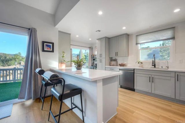 8507 Circle R Course Lane, Escondido, CA 92026