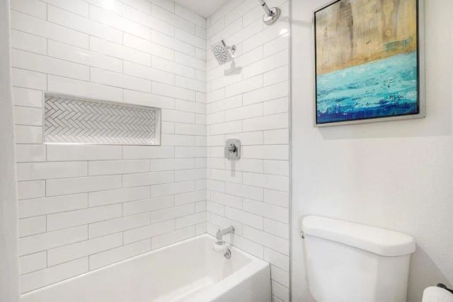 8507 Circle R Course Lane, Escondido, CA 92026