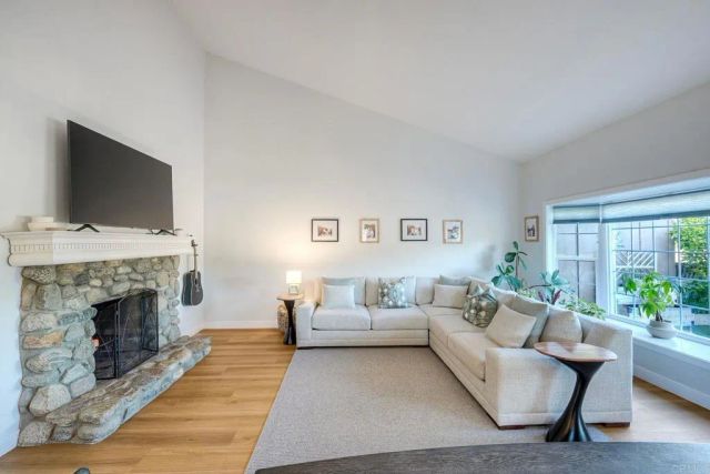 8507 Circle R Course Lane, Escondido, CA 92026