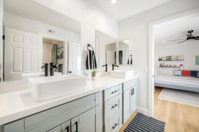 8507 Circle R Course Lane, Escondido, CA 92026