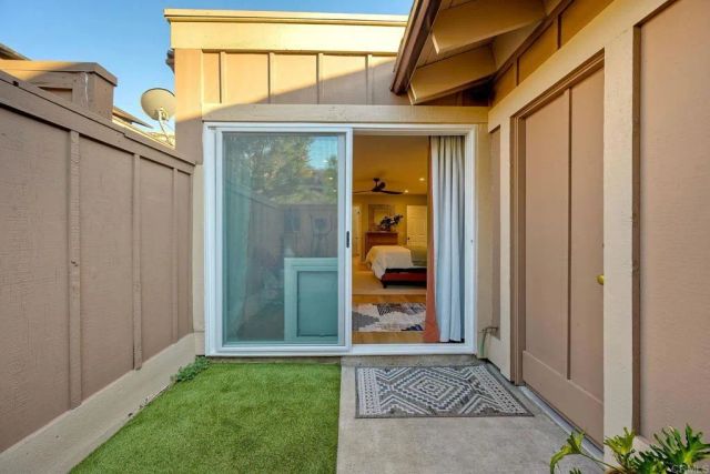 8507 Circle R Course Lane, Escondido, CA 92026