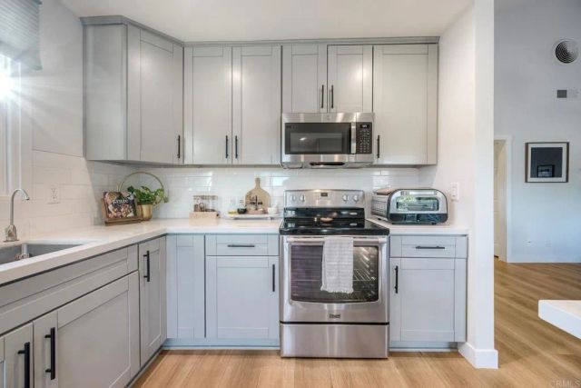 8507 Circle R Course Lane, Escondido, CA 92026