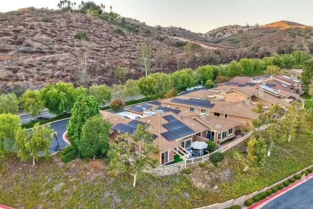 8507 Circle R Course Lane, Escondido, CA 92026
