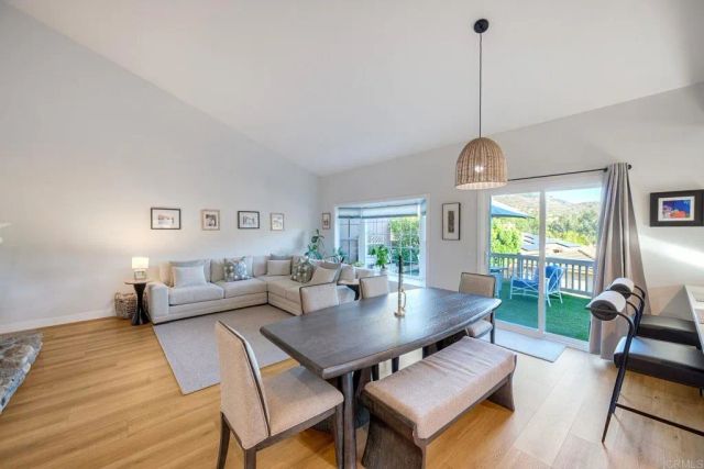 8507 Circle R Course Lane, Escondido, CA 92026
