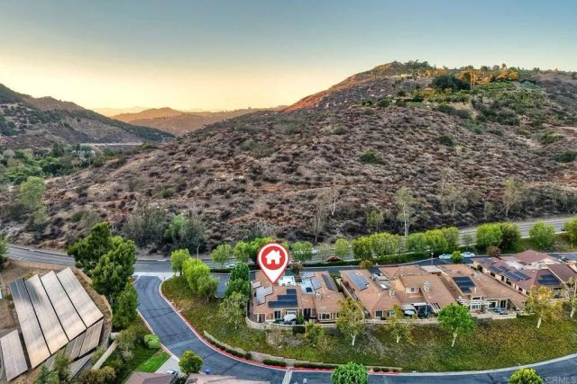8507 Circle R Course Lane, Escondido, CA 92026
