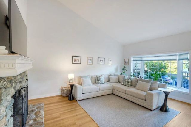 8507 Circle R Course Lane, Escondido, CA 92026