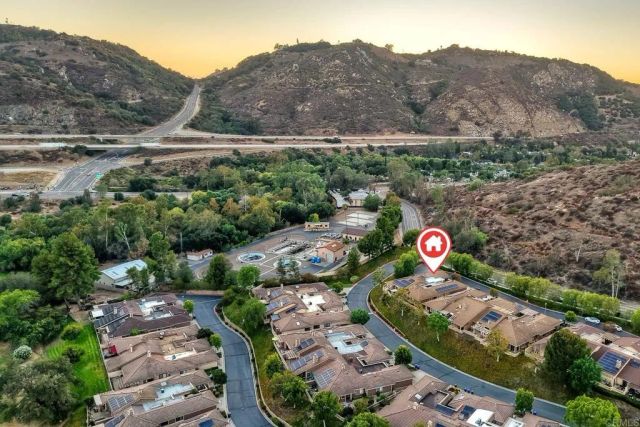 8507 Circle R Course Lane, Escondido, CA 92026