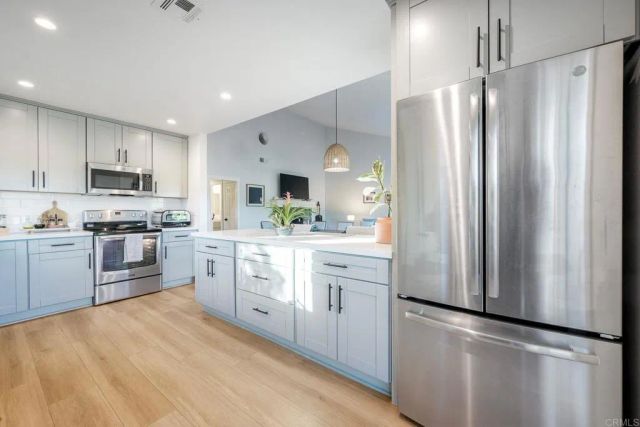 8507 Circle R Course Lane, Escondido, CA 92026