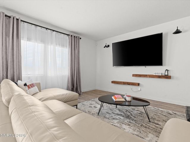 2050 Painted Sky Way, Sun Valley, NV 89433