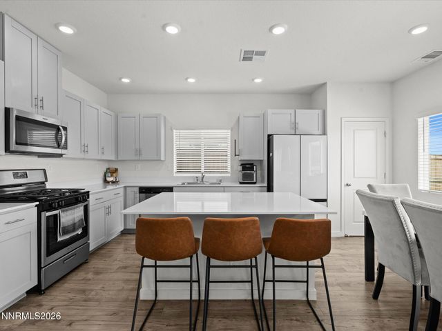 2050 Painted Sky Way, Sun Valley, NV 89433