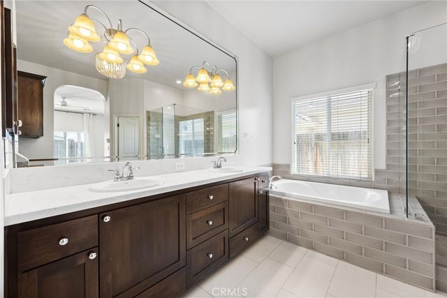 6113 Dartmoor Wood, Bakersfield, CA 93314