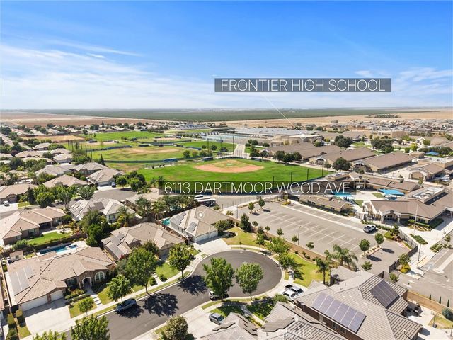 6113 Dartmoor Wood, Bakersfield, CA 93314