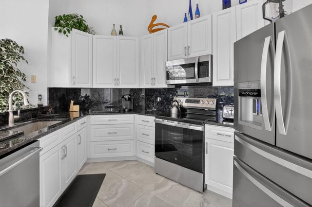 3940 Sapphire Palladium Drive, Boynton Beach, FL 33436