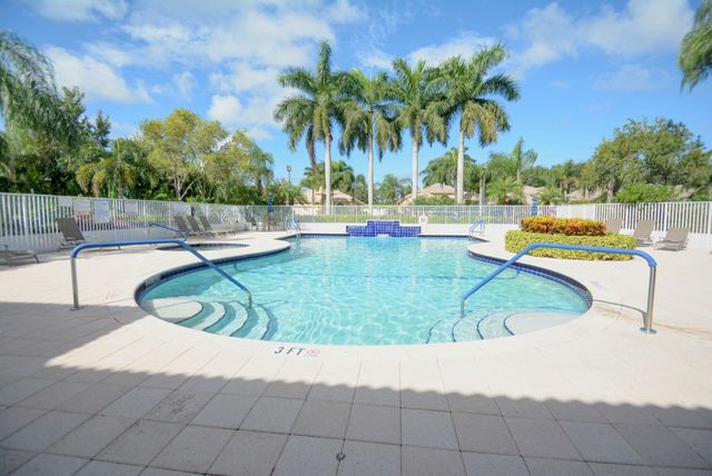 3940 Sapphire Palladium Drive, Boynton Beach, FL 33436