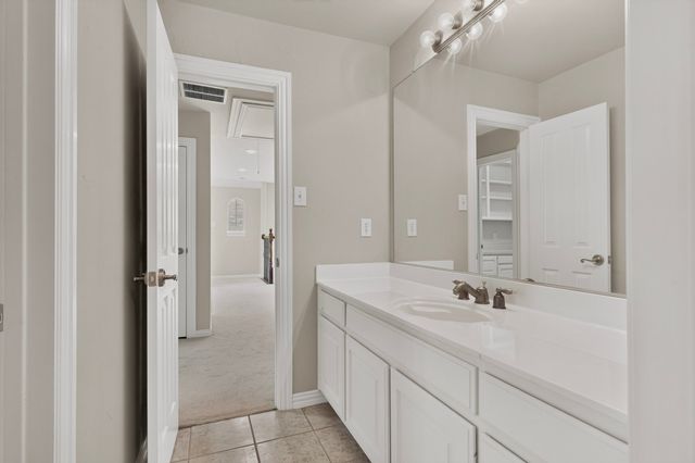 3351 Garrett Drive, Irving, TX 75062