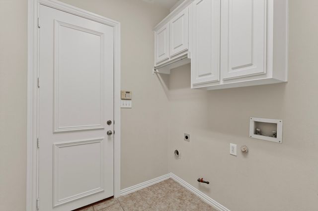 3351 Garrett Drive, Irving, TX 75062