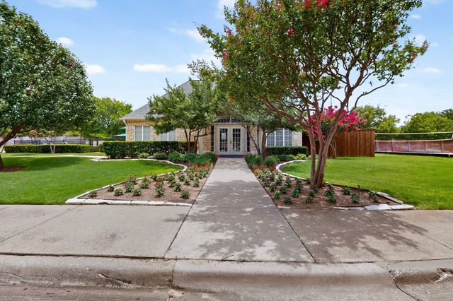 3351 Garrett Drive, Irving, TX 75062