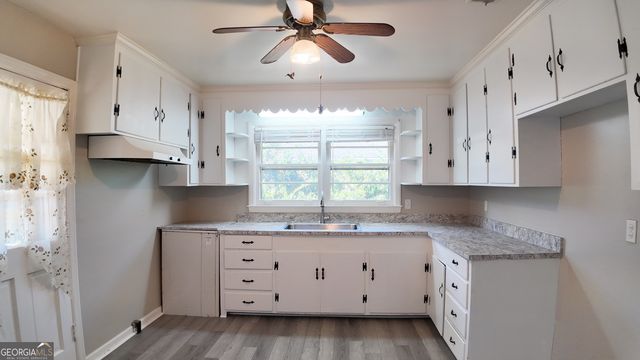 1917 Palmyra Road, Albany, GA 31701