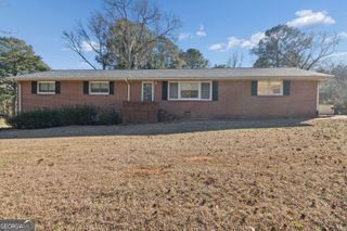 115 Pine Tree Drive A, Fayetteville, GA 30214