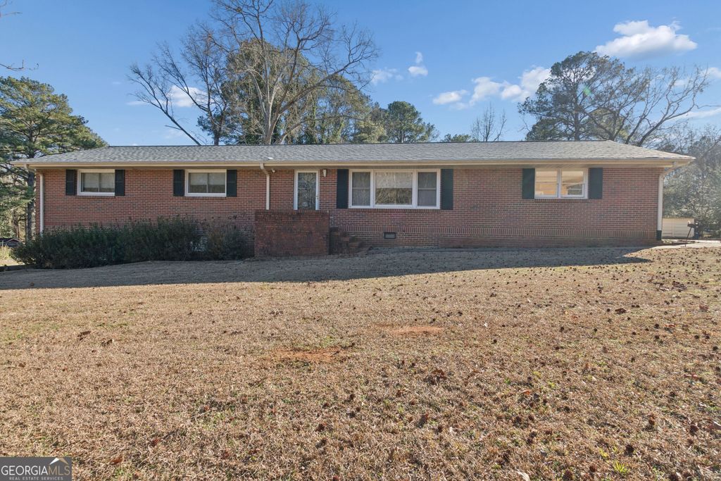 115 Pine Tree Drive A, Fayetteville, GA 30214