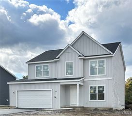 122 Sandywood Circle, Grand Island, NY 14072