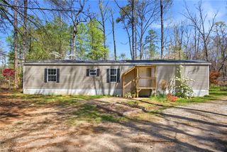 289 Bauknight Road, Mountain Rest, SC 29664