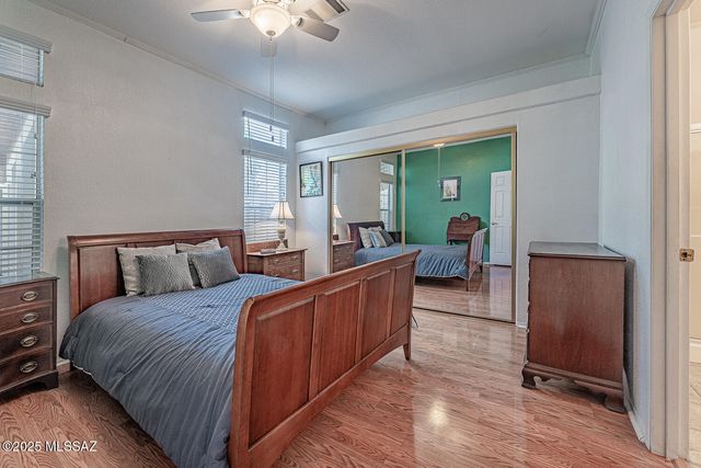 542 W Riverdale Court, Green Valley, AZ 85614