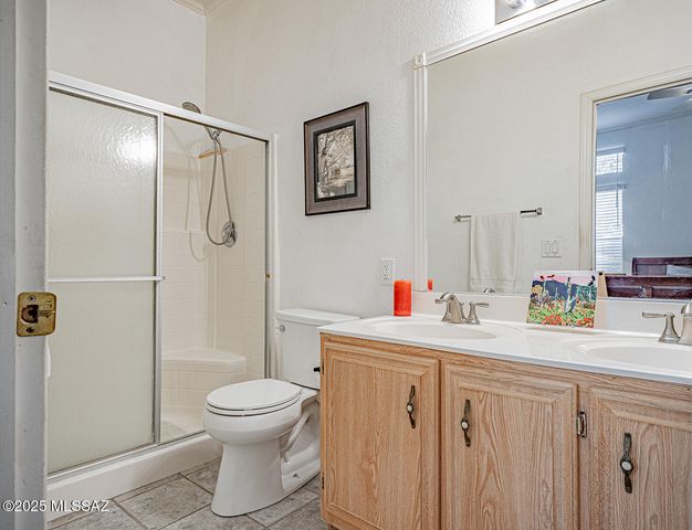 542 W Riverdale Court, Green Valley, AZ 85614