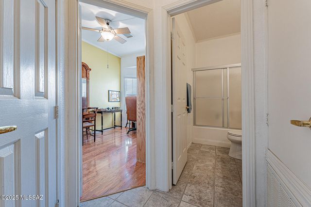 542 W Riverdale Court, Green Valley, AZ 85614