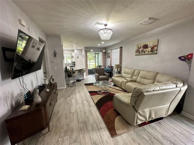 250 RUSTIC LOOP, Sanford, FL 32771