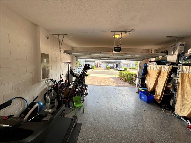 250 RUSTIC LOOP, Sanford, FL 32771