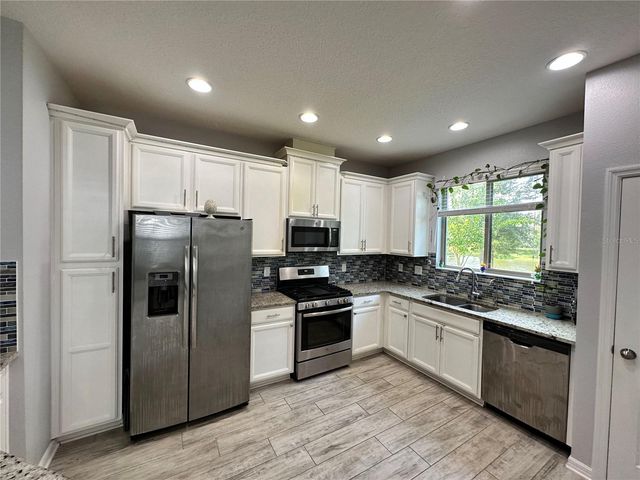 250 RUSTIC LOOP, Sanford, FL 32771