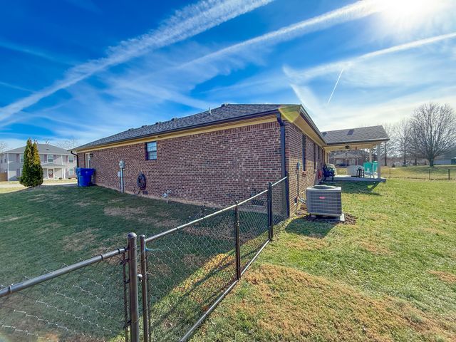 128 Lynne Drive, Berea, KY 40403