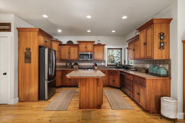 11470 S Cross Slope Pl, Nampa, ID 83686