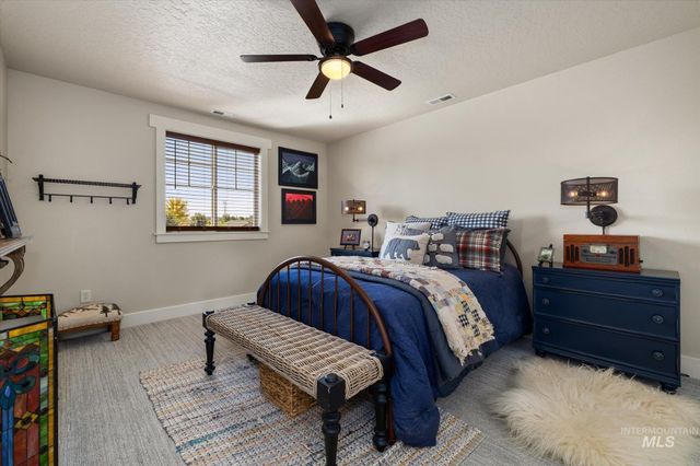 11470 S Cross Slope Pl, Nampa, ID 83686