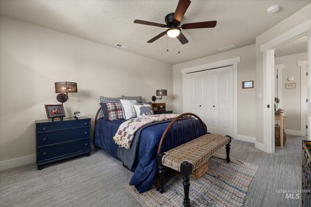 11470 S Cross Slope Pl, Nampa, ID 83686