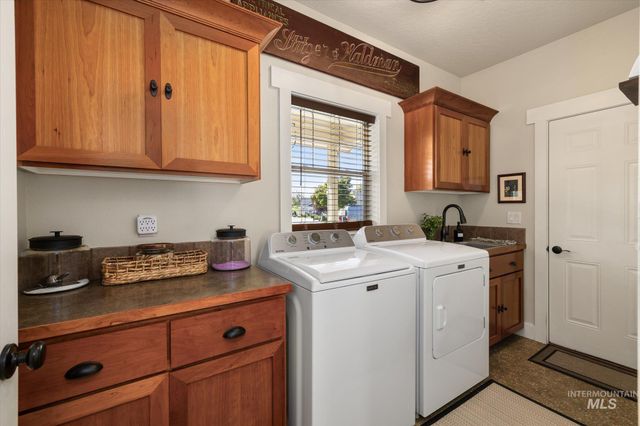 11470 S Cross Slope Pl, Nampa, ID 83686