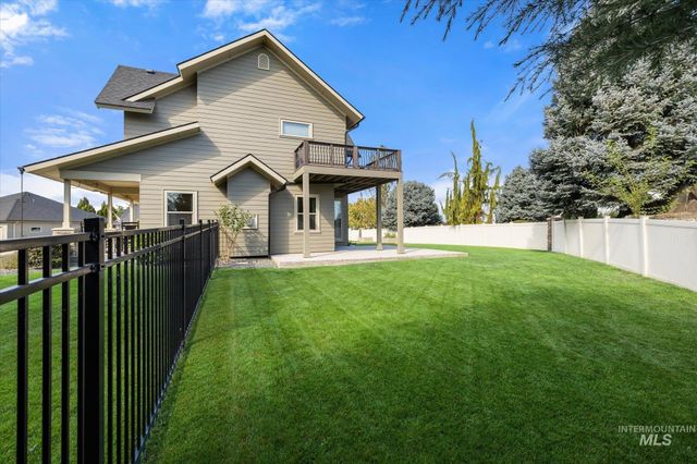 11470 S Cross Slope Pl, Nampa, ID 83686