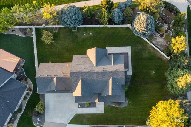 11470 S Cross Slope Pl, Nampa, ID 83686