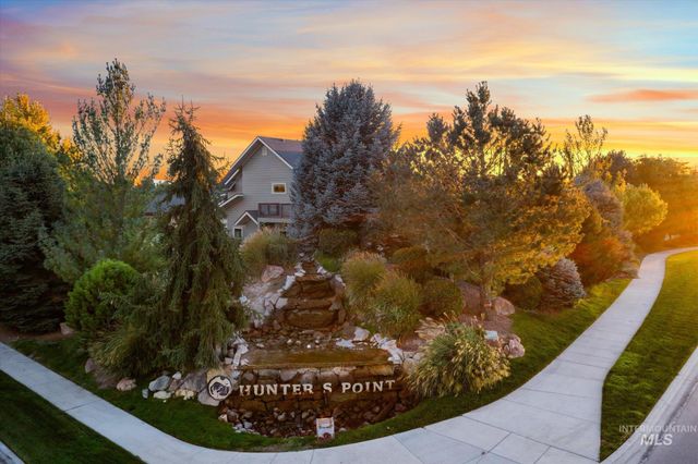 11470 S Cross Slope Pl, Nampa, ID 83686
