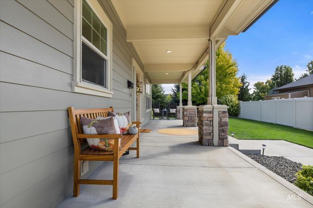 11470 S Cross Slope Pl, Nampa, ID 83686