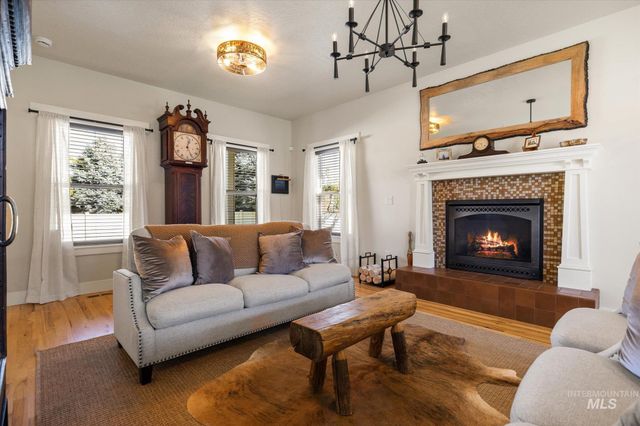11470 S Cross Slope Pl, Nampa, ID 83686
