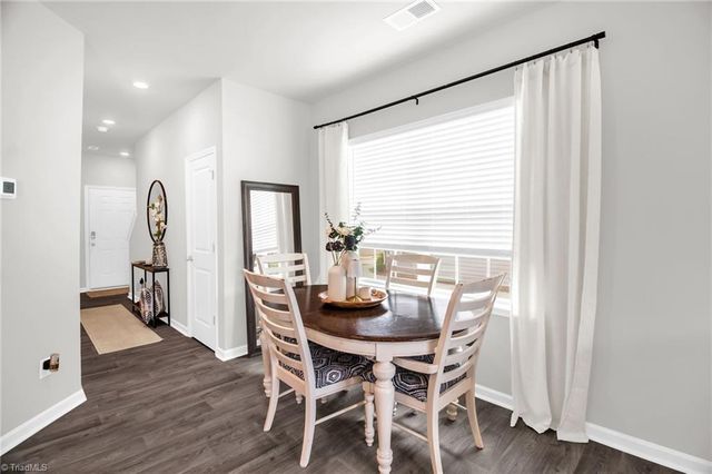 1196 Evelynnview Lane, Kernersville, NC 27284