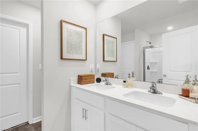 1196 Evelynnview Lane, Kernersville, NC 27284