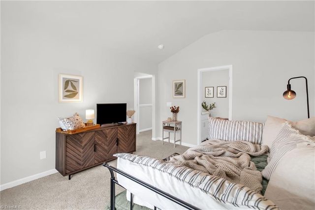 1196 Evelynnview Lane, Kernersville, NC 27284