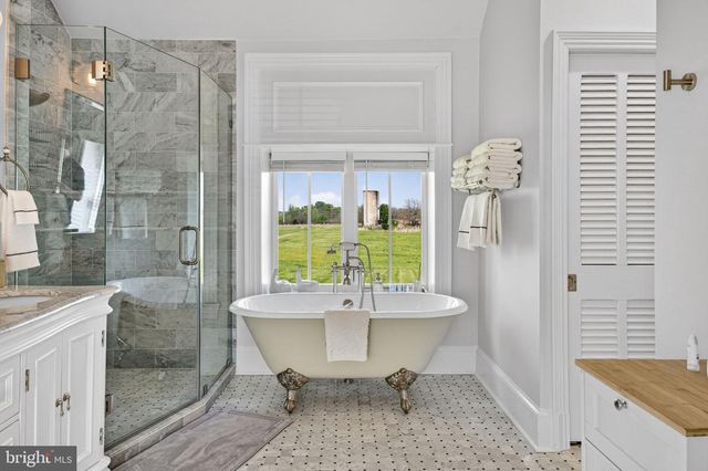9078 MAIDSTONE RD, Delaplane, VA 20144