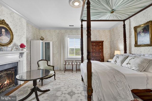 9078 MAIDSTONE RD, Delaplane, VA 20144