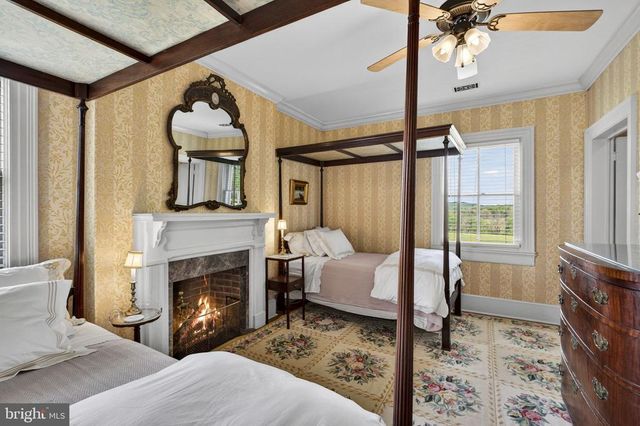 9078 MAIDSTONE RD, Delaplane, VA 20144
