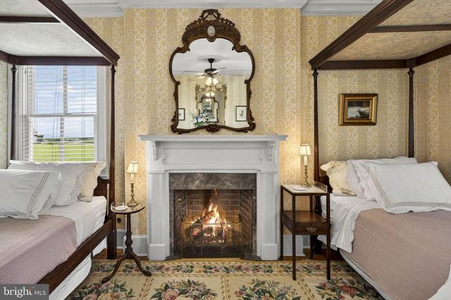 9078 MAIDSTONE RD, Delaplane, VA 20144